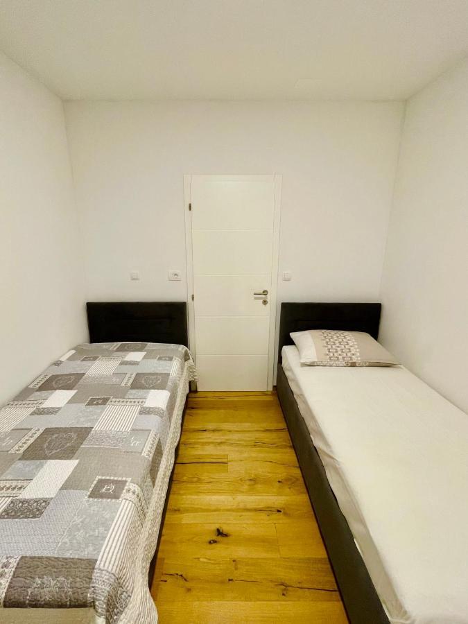 Alida Valli Apartment Каштела Экстерьер фото