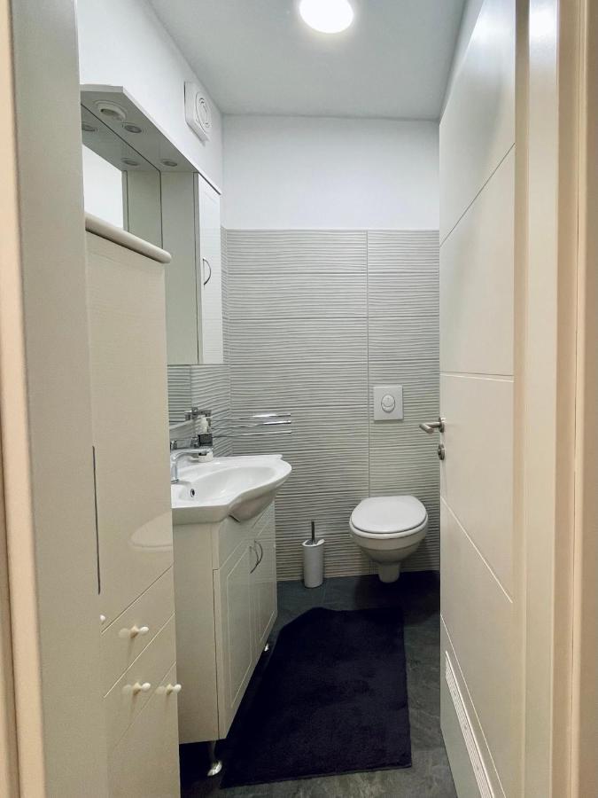 Alida Valli Apartment Каштела Экстерьер фото